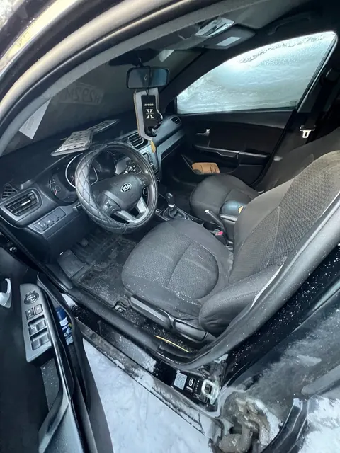 Автомобиль Mercedes Benz E230, Автомобиль Kia Spectra FB2272, Автомобиль Hyundai Solaris, Автомобиль Volkswagen Passat, марка HYUNDAI SOLARIS, Транспортное средство марки «КИА РИО», Мопед марки Raser