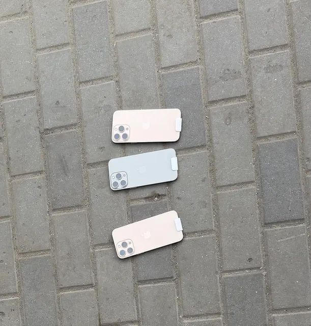 Мобильные телефоны марки «iPhone» модель «16 Pro Max 256GB в заводской упаковке, Ноутбук марки"Acer"
