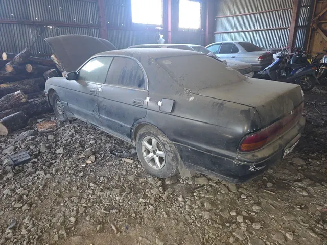 Автомобиль марки Toyota Crown, г/н А241ОО27 ,1992 г.в., № кузова JZS1410037315 , цвет серо-синий