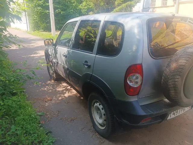 Chevrolet Niva 212300-55, категория ТС В, тип транспортного средства по ПТС: легковой, регистрационный знак Т497РВ 116 RUS, идентификационный номер (VIN): Х9L212300Е0500880, год выпуска 2013, цвет – светло-серебристый металлик
