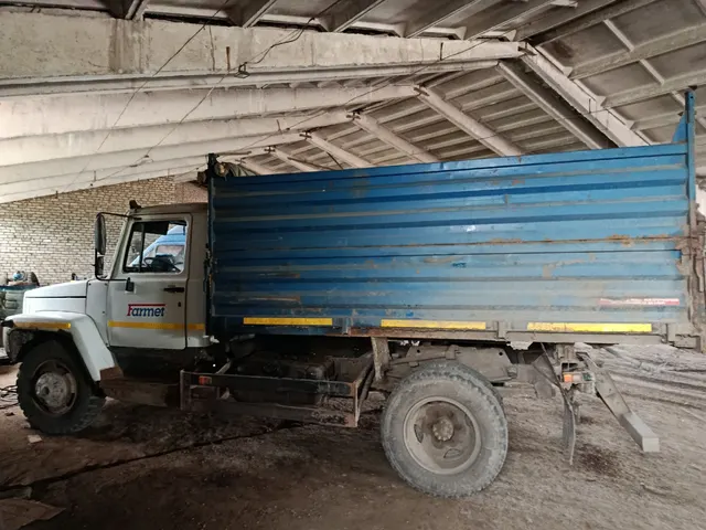 Грузовой самосвал ГАЗ 3309, 2014 г.в., г/н С002ОТ43, VIN X96330900E1046768, № кузова 330700D0220470, № двигателя 828597