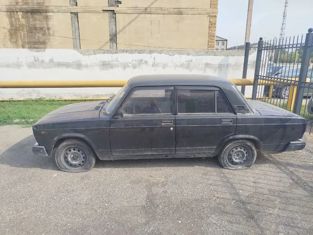 Транспортное средство Lada 2105, 2010 года выпуска, цвет – сине-черный, идентификационный номер (VIN) XTA210540A2187408, государственный номер E250KA95.