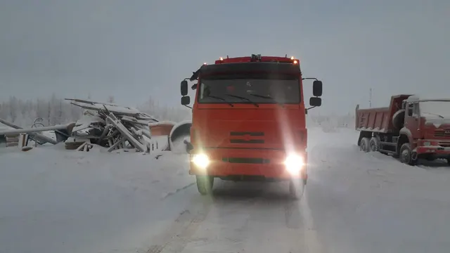 Мусоровоз с задней загрузкой