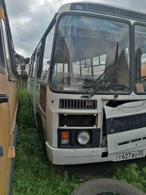 Автобус ПАЗ 32050R Идентификационный номер (VIN): Х1М32050R10008674; Наименование (тип ТС) – Автобус; Категория ТС – D; Год изготовления ТС – 2001; Модель, № двигателя – ЗМ3523400 11030965; Шасси (рама) № - отсутствует; Кузов (прицеп) № - 10008674; Цвет кузова (кабины) – Бело-зеленый; Мощность двигателя, кВт(л.с) – 96/130; Рабочий объем двигателя, куб.см – 4670; Тип двигателя – карбюраторный; Разрешенная максимальная масса, кг – 7705; Масса без нагрузки, кг – 4720; Организация изготовитель ТС (с