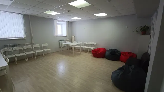 Нежилое помещение площадью 350,1 кв.м (59:09:0016001:556) по адресу: Пермский край, г. Лысьва, ул. Чайковского, д. 6