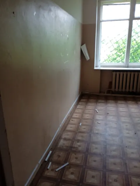 Нежилое помещение площадью 13,5 кв.м., с кадастровым номером 76:01:010101:3596, расположенное по адресу: Ярославская область, Большесельский район, с. Большое Село, ул. Челюскинцев, д. 63, пом. I