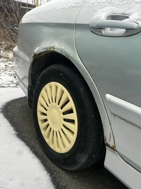 Автомобиль HYUNDAI SONATA, регистрационный знак H286ОК196, год выпуска - 2006, тип  ТС - легковой седан, VIN - X7NEN41HP7MO25247, категория транспортных средств - В/М1, цвет кузова – серебристый, состояние удовлетворительное, требуется капитальный ремонт двигателя