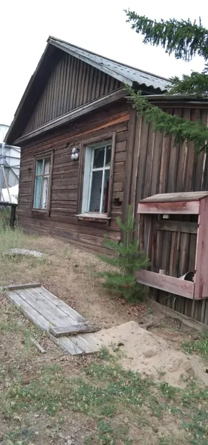 Нежилое здание, кадастровый номер 14:14:080001:74, РНФИП12140003793 общей площадью 93,1 кв.м.,  по адресу: Республика Саха (Якутия), у. Ленский, п. Южная-Нюя, ул. Центральная, д. 1.