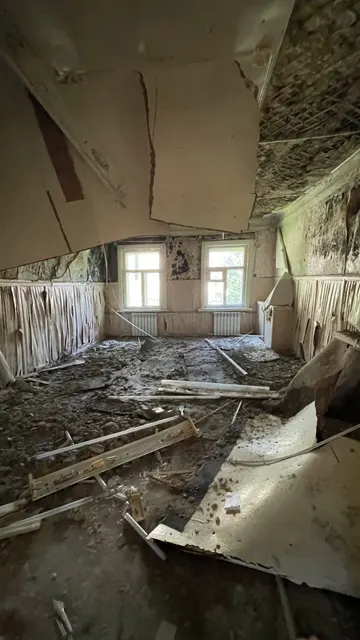 Объект муниципального нежилого фонда - одноэтажное нежилое здание площадью 207,3 кв. м (Российская Федерация, Саратовская область, г.о. город Саратов, г. Саратов, мкр. Комбайн, зд. № 6А) вместе с земельным участком площадью 974 кв. м (Российская Федерация, Саратовская область, г.о. город Саратов, г. Саратов, мкр. Комбайн, з/у № 6А)