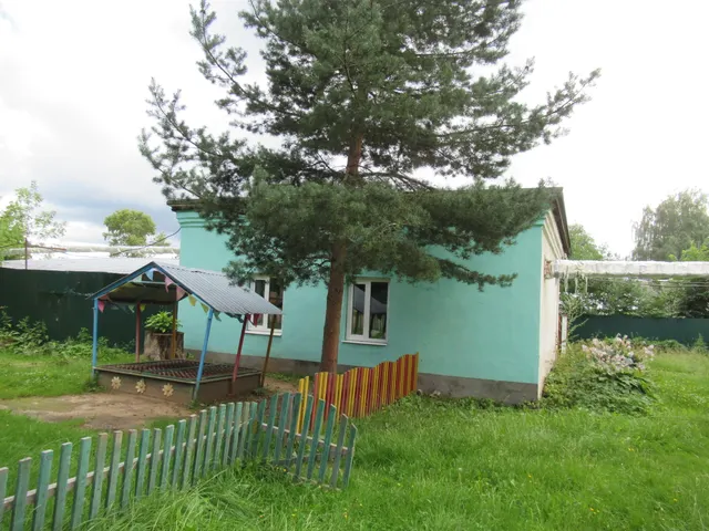 Нежилое здание 76:05:010110:41, нежилое здание 76:05:010110:40 с земельным участком 76:05:010110:5