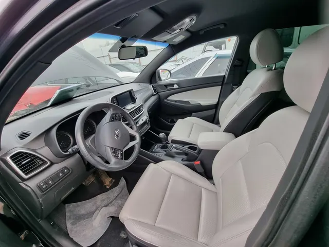 Автомобиль Hyundai Tucson. г.в. 2019, VIN: XWEJ3813DL0014227, г/н: Р673НЕ11, Документы: Нет, Ключи: Нет, Примечание: Нанесен базовый VIN: TMAJ3813DLJ987138. АС ПИБИ: 11-008893-1