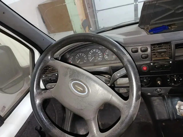 Автомобиль грузовой бортовой ГАЗ 33021, год выпуска – 1997, цвет – белый, гос. номер В 338 ОМ 02, VIN XTM330210V1669728