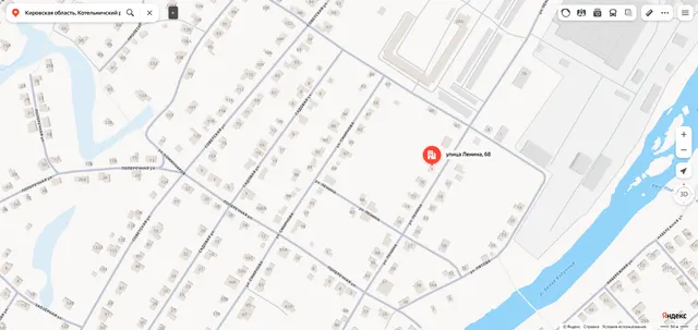 Доля в праве общей долевой собственности (1/2 доли) на жилое здание «жилой дом» площадью 39,4 кв.м., кадастровый номер 43:03:310236:78, расположенное по адресу: Кировская область, Котельничский район, г. Белая Холуница, ул. Ленина, д. 68