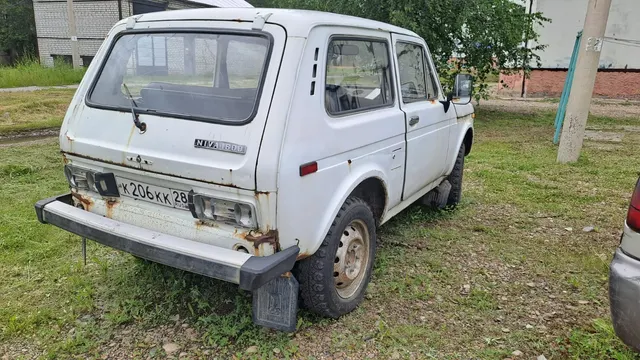Автомобиль ВАЗ 2121, 1994 года выпуска, государственный номер К206КК28