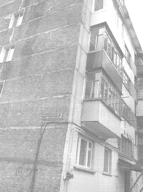 (13-10-26) 1/2 доля в праве общей долевой собственности квартиры общ.пл. 43,6 кв.м., расположенного по адресу: Республика Коми, г. Вуктыл, ул. Коммунистическая, д. 2, кв. 40 этаж 4, кад. 11:17:0402012:105, вид права: общая долевая собственность, 1/2 доля в праве общей долевой собственности принадлежит Передерий А.Н.