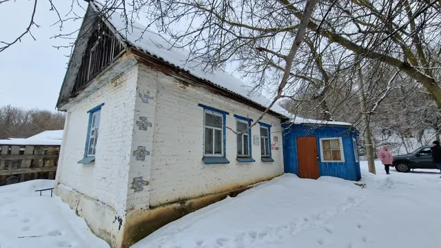 Имущественный комплекс, состоящий из нежилого здания (кадастровый номер 71:08:040103:76) и земельного участка (кадастровый номер 71:08:050505:14); Тульская обл., Ефремовский р-н, с. Лобаново