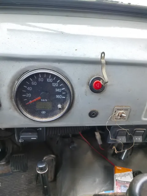Автомобиль УАЗ-220695-04, 2012 года выпуска, г.р.з. Б/Н, VIN – ХТТ220695С0457578, тип ТС – специальный пассажирский, модель, № двигателя 409100*C3021721, шасси (рама) № 220695C0478870, кузов (кабина) № 220600C0204838, цвет кузова – белая ночь, ПТС 73 НМ 233065