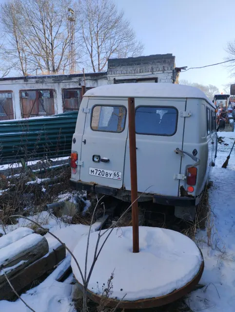 Автомобиль "УАЗ-220695"