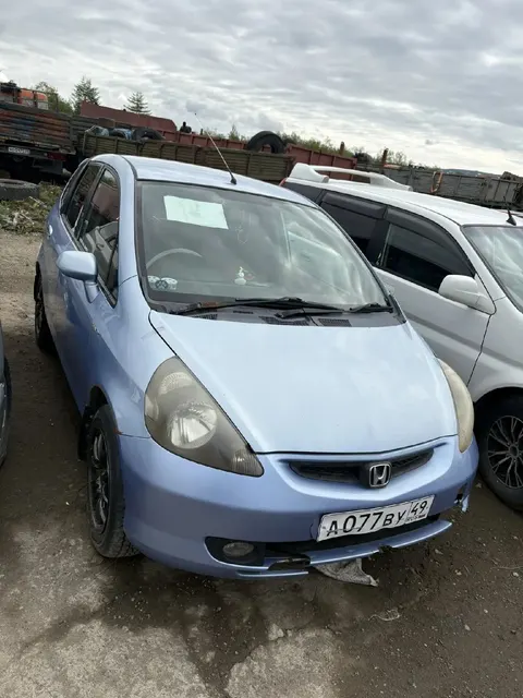 Автомобиль марки "ХОНДА ФИТ",       г/н А077ВУ49  г/в 2002   Цвет: голубой                                                                                       Номер кузова: GD 21011663 (ПТС, свидетельство ТС, ключи с брелоком)