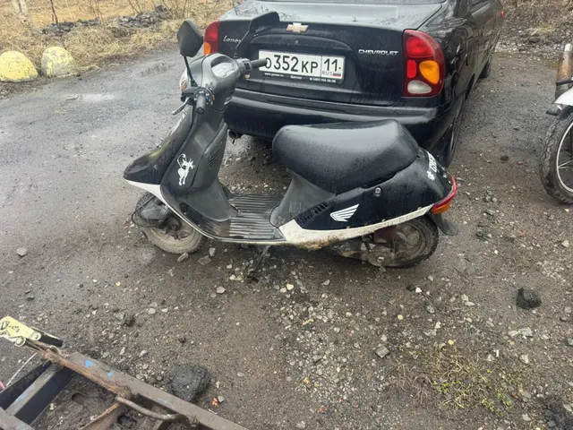 Скутер Honda DYO 2K, модель SA50MH, г.в. -, VIN: Нет, г/н: Нет, Документы: Нет, Ключи: С 2-мя ключами, Примечание: Нет. АС ПИБИ: 11-009151-1