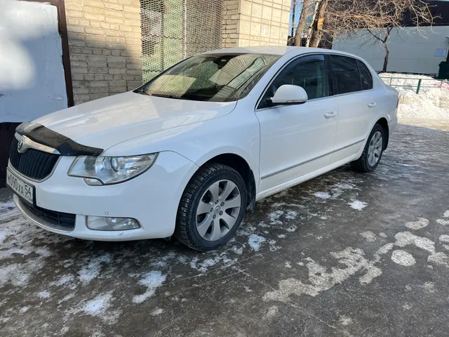 Легковой автомобиль SKODA SUPERB, 2012 г.в., г/н: М090ХА54, VIN: TMBAB83T3D9027438, цвет-белый (арест, повтор)