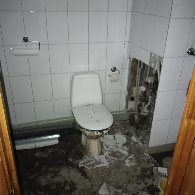 Нежилое встроенное помещение с кадастровым номером 11:16:1704006:978, РНФИ П13110002572, площадью 101,5 кв.м, по адресу: Республика Коми, г. Воркута, ул. Пионерская, д. 28, пом. Н-1 (№ 82)