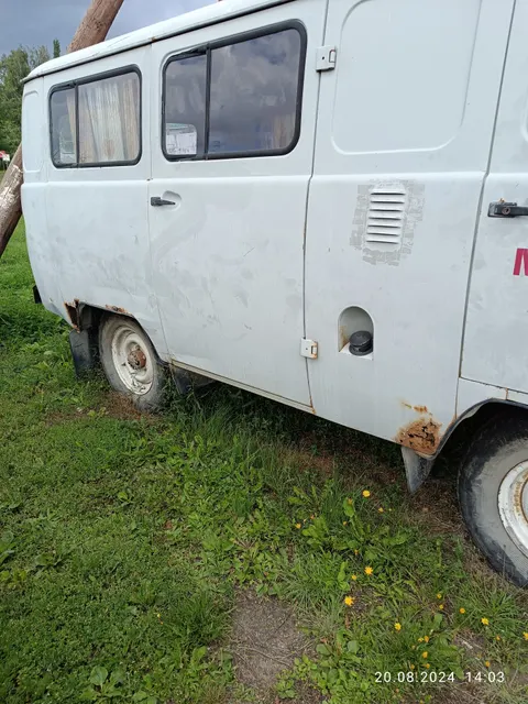 Санитарный автомобиль УАЗ 39629, (VIN) отсутствует, год выпуска 2000