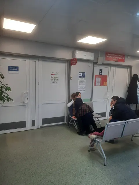 Право заключения договора аренды части нежилого помещения номер на поэтажном плане 11, общей площадью 1,0 кв.м., цокольный этаж здания – поликлиника № 1  (лит. А), с кадастровым номером 25:28:020012:397, расположенного по адресу:  Приморский край, г. Владивосток, ул. Уткинская, 7.