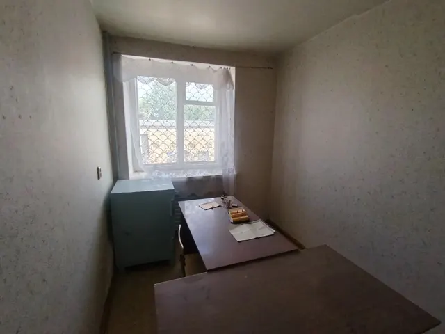 Нежилое  помещение,  находящееся  в казне городского округа город Кумертау Республики Башкортостан, расположенное по адресу: Республика Башкортостан,  город Кумертау, ул. Гафури, д. 10, помещение 4,   с кадастровым номером 02:60:010126:264.
