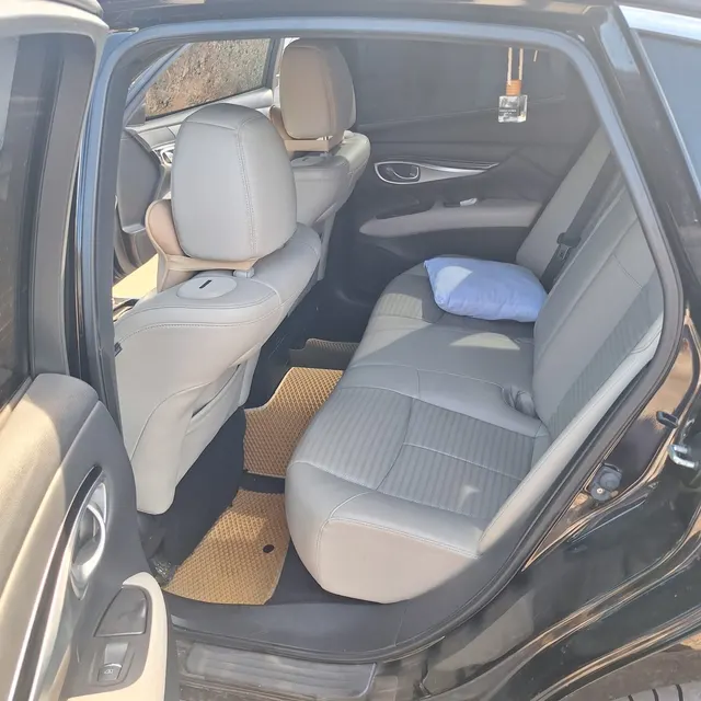 ТС INFINITI Q70, 2015 г.в, цвет - черный.