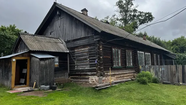 Имущественный комплекс:  квартира № 1 с кадастровым номером 43:35:360110:147, площадью 52,0 кв.м. квартира № 2 с кадастровым номером 43:35:360110:146, площадью 41,6 кв.м. квартира № 3 с кадастровым номером 43:35:360110:145, площадью 45,6 кв.м. квартира № 4 с кадастровым номером 43:35:360110:144, площадью 59,2 кв.м. Расположенных в многоквартирном доме с кадастровым номером 43:35:360110:141 по адресу Кировская область, Уржумский район, с. Буйское, ул. Красная, д. 67, с земельным участком