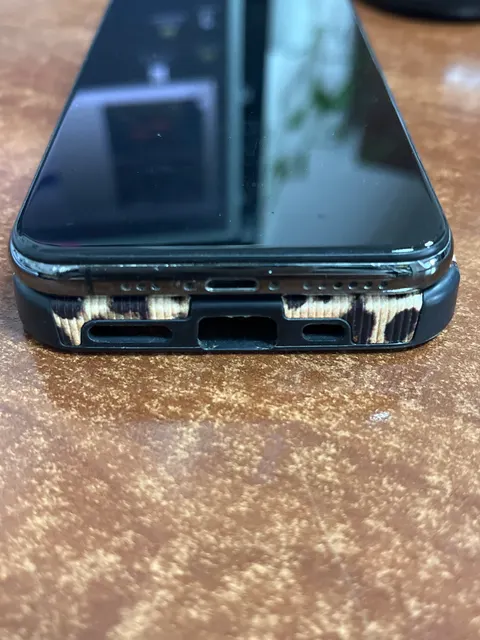 Сотовый телефон  марки Iphone 11 Pro