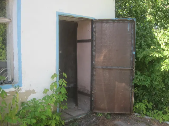 Аукцион по продаже - земельного участка площадью 550,0 кв.м, (реестровый номер федерального имущества П11640018315), кадастровый номер: 64:04:230409:251, с расположенным на нем объектом недвижимого имущества - нежилое одноэтажное здание гаража, площадью 88,6 кв.м, (реестровый номер федерального имущества П12640011629), кадастровый номер 64:04:230409:31, по адресу: Саратовская область, Базарно-Карабулакский район, р.п. Базарный Карабулак, ул. Некрасова, д. 16.