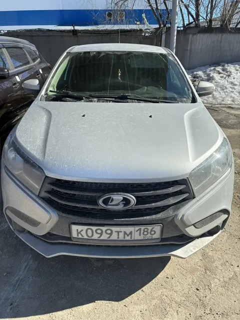Автомобиль марки "Лада GAB110 LADA XRAY", г/р/з К099ТМ186, VIN XTAGAB110J1054794, цвет серебристый, г/в 2017ТС обременено ЗАЛОГОМ. По общему правилу при переходе права собственности залог сохраняется в соответствии со ст. 353 ГК РФ; приобретатель имущества приобретает права и несет обязанности залогодателя. Риски, связанные с сохранением залога и возможностью обращения взыскания на предмет залога, несет приобретатель. ТС имеет ограничения ФССП на регистрационные действия (ключи и документы отсу