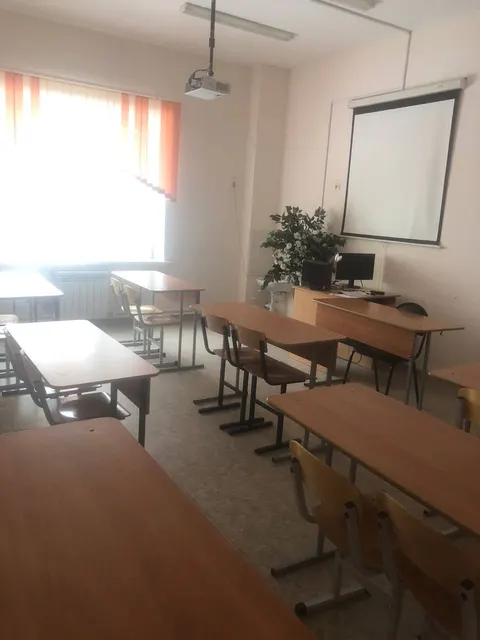 право заключения договора аренды нежилого помещения площадью  32,2 кв.м. (№ помещения согласно экспликации технического паспорта – 38), расположенного на 2 этаже здания лицея, по адресу: Пензенская область, г. Пенза, ул. Шевченко, стр. 17.