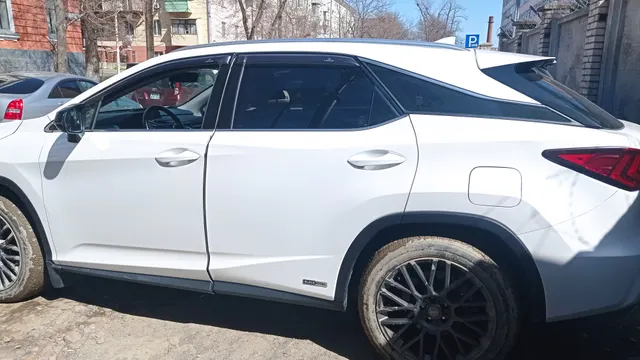 АМТС Лексус RX 300, г.в.2018, г/н Н114ЕХ154, VIN JTJBAMCA802062927, №кузова JTJBAMCA802062927, №двиг.W950970, соб-к Копосова М.П., (Имеются обременение: Постановление Фрунзенского районного суда г.Владивостока от 27.05.2022г.)