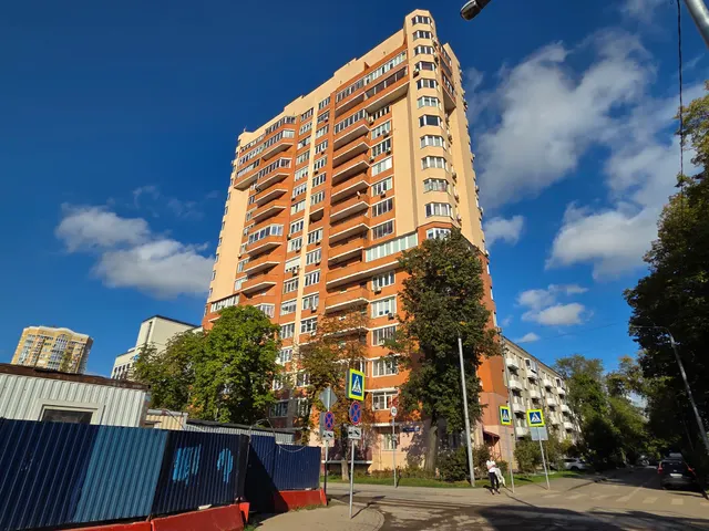 Продажа имущества, находящегося в собственности города Москвы, нежилое помещение по адресу: г. Москва, пр-д 5-й Войковский, д. 8, корп. 1,  площадью 124,4 кв. м. (Этаж № 1, помещ. 4/1), кадастровый номер: 77:09:0003017:7864
