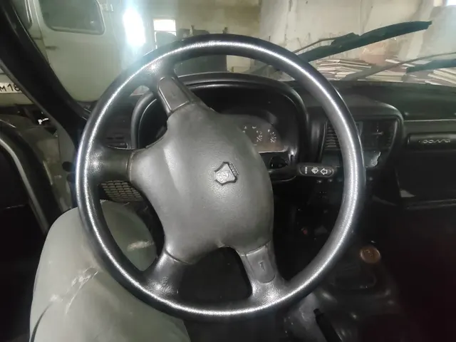 Автомобиль ГАЗ-3102, легковой, 2004 года выпуска