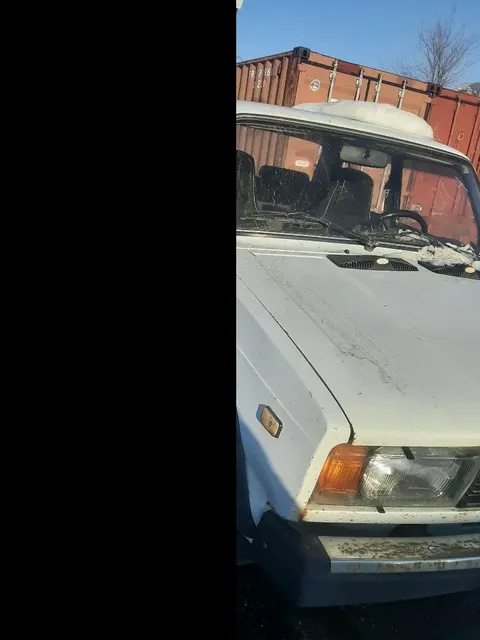 Автомобиль марки "ВАЗ 21053" белого цвета, государственный регистрационный знак У 201 НО 63 регион VIN XTA210530X1827567, 1999 г.в.