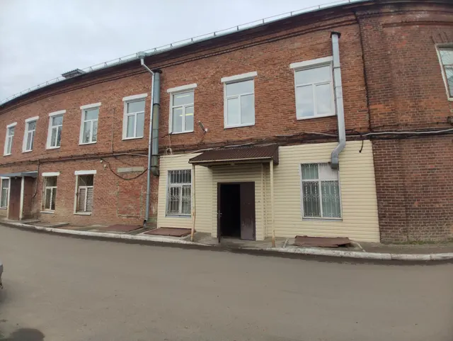 Помещения 1-го этажа и подвала по ул.Деловая, д.11, пом.1000, кадастровый номер 16:50:090439:96, Площадь - 503,6 кв.м
