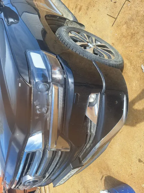 Toyota Land Cruiser 200, 2010 г. выпуска, цвет чёрный, VIN JTMHT05J105077748, номер шасси (рамы) JTMHT05J105077748. Местонахождение: РС(Я). Собственник ООО «А - Капитал».