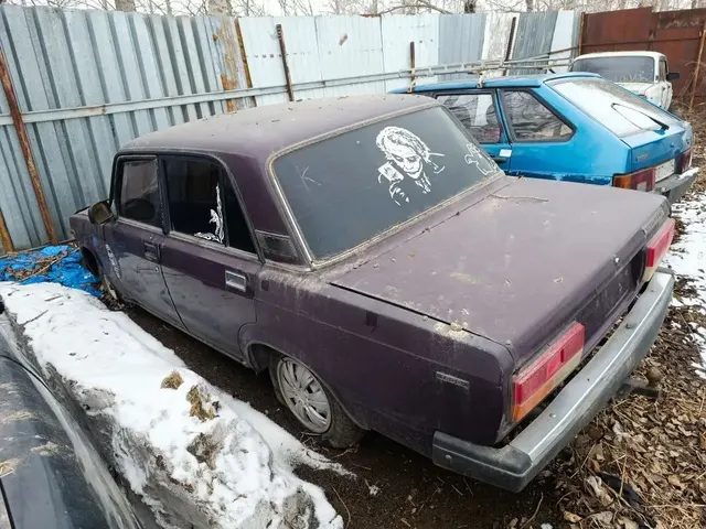 Автомобиль VAZ 21074 (ВАЗ 21074), г/н Н654РС124, 2002 г.в., VIN XTA21074021551157, двигатель № 6831719, цвет фиолетовый, рабочее состояние и комплектность не проверялось. Находится в Назаровском районе данное имущество обращено в доход государства (Документы и ключи отсутствуют). (2447/25)