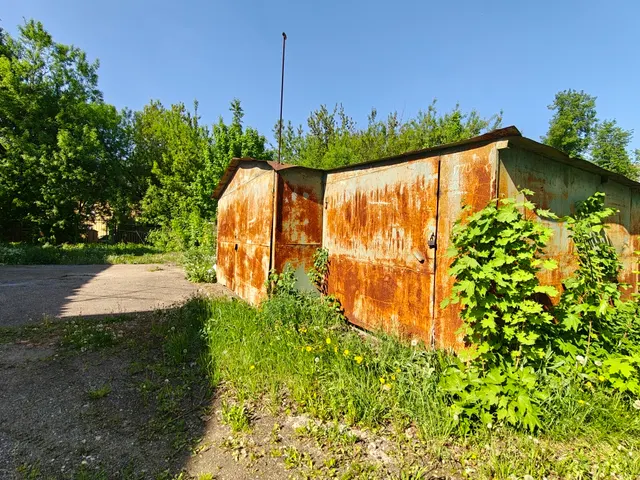 продажа посредством публичного предложения в электронной форме движимого имущества, расположенного по адресу: г. Ярославль,  ул. Менжинского, д. 14а.
