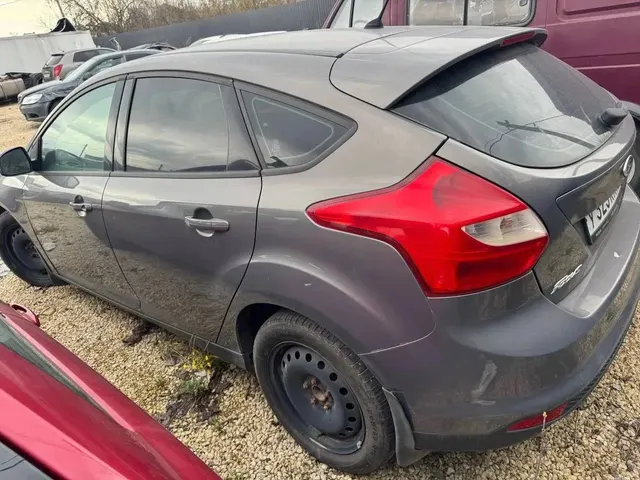 Легковой автомобиль Ford Focus, 2014 г.в.