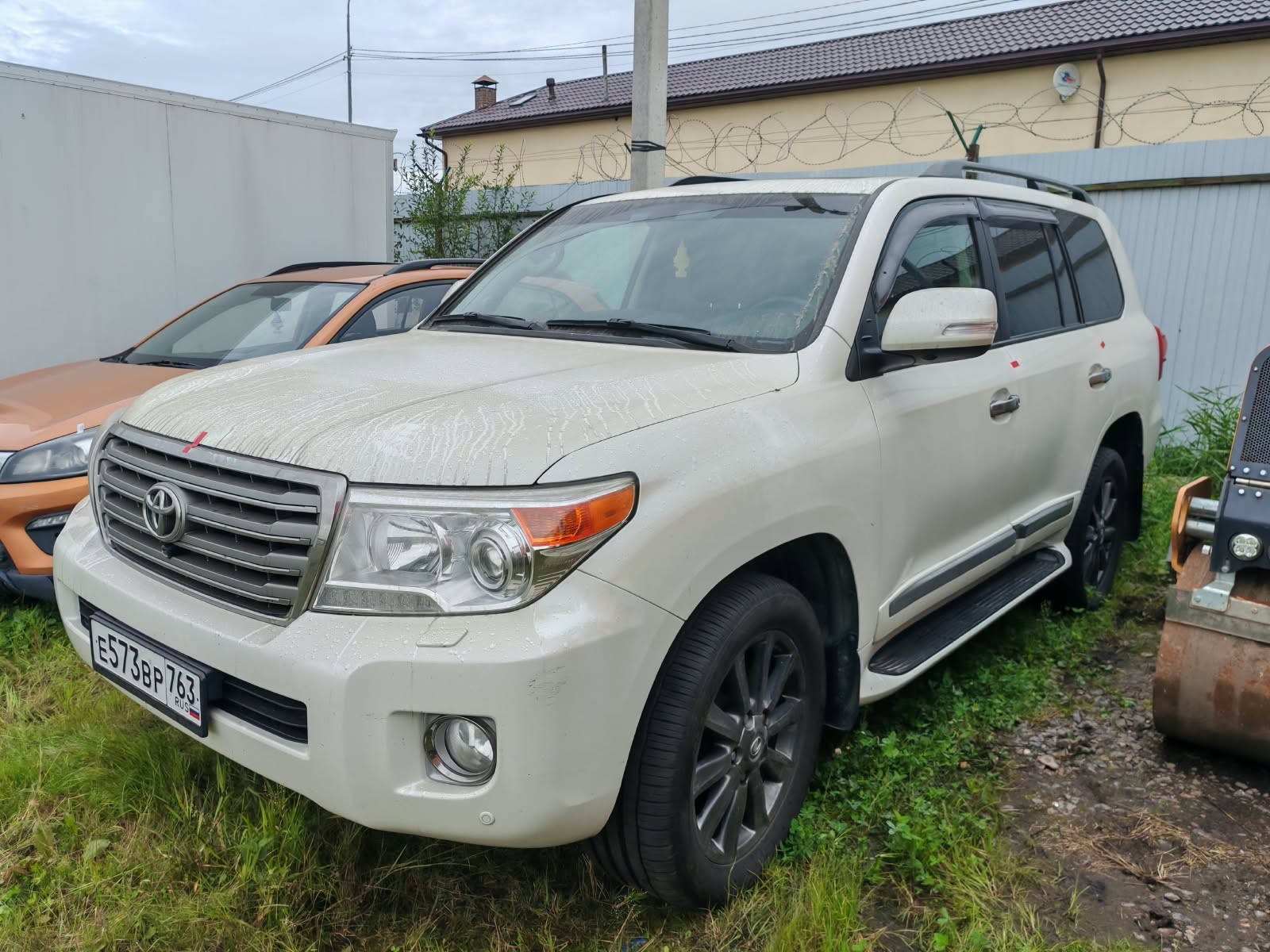 транспортное средство марки Toyota Land Cruiser 200