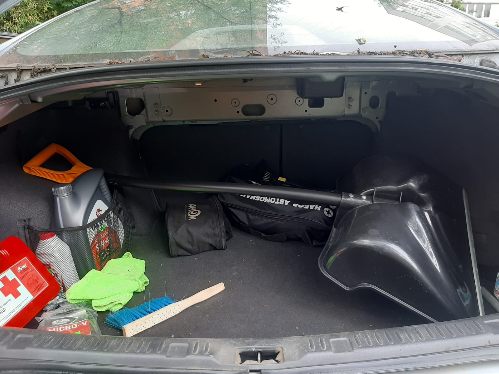 Легковой седан, марки NISSAN PRIMERA 1.8 ELEGANCE, 2005 г.в., государственный номерной знак У660РО790, цвет Голубой, идентификационный номер (VIN) SJNBBAP12U2270444, Шасси № ОТСУТСТВУЕТ, Кузов № SJNBBAP12U2270444, СТС 99 40 №439989, паспорт 23 УК №988324