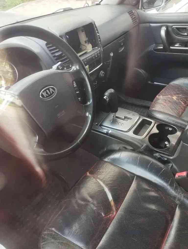 Легковой автомобиль, марка: KIA BL, модель: Sorento, год изготовления: 2008, цвет: яркое серебро, VIN: XWKJC525880004832