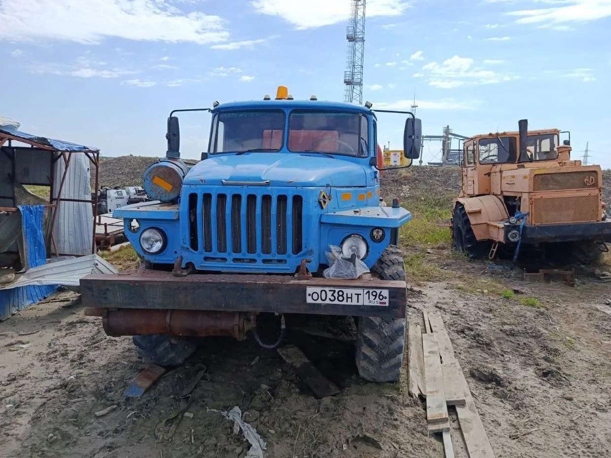Урал (специализированный заправщик) 56751-0000010-12, г/н О038НТ196, VIN X895675C030BJ6224, г.в. 2003