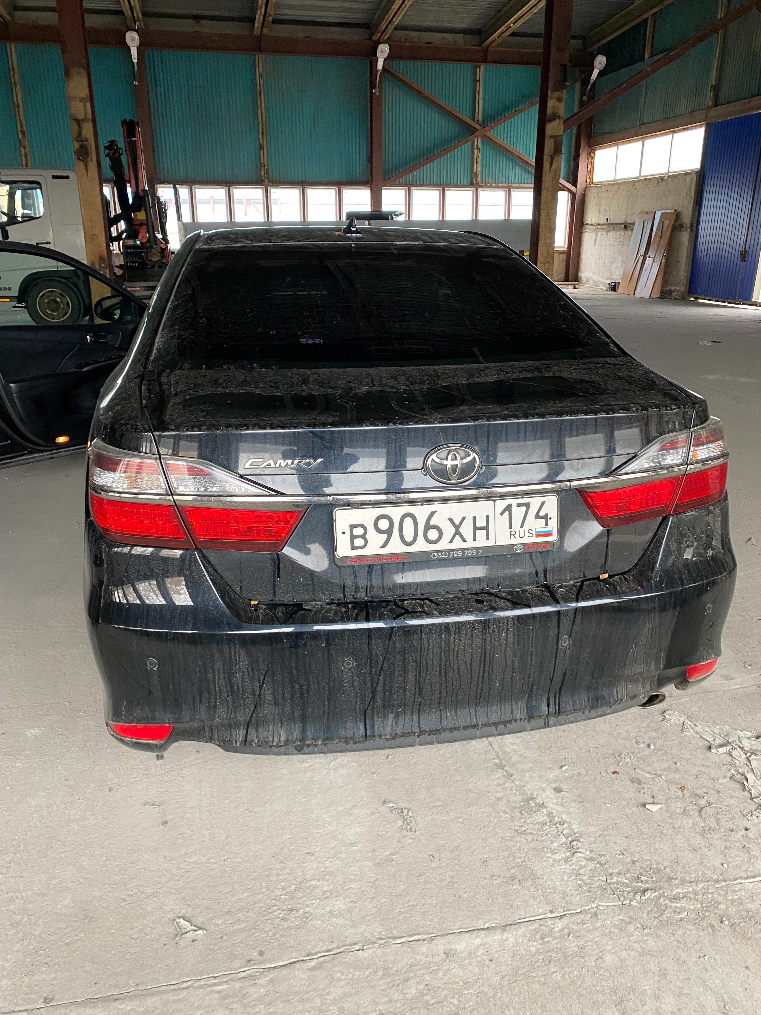 Автомобиль легковой Toyota Camry 2018 г.в., VIN: XW7BF4FK90S181281 № кузова: XW7BF4FK90S181281 № двигателя: J047914 Мощность двигателя: 181 л.с. Рабочий объем двигателя: 2494 куб.см. Регистрационный знак: В906ХН 174. Местонахождение: Челябинская область, г. Южноуральск, ул. Победы 6Б