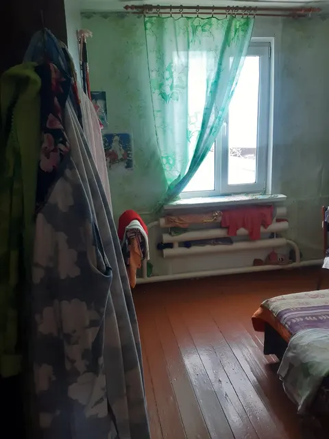 1/2 доли в квартире, кад.№ 70:09:0101001:1187, общей площадью 67,4 кв.м, расположенной по адресу: Томская область, р-н. Кривошеинский, с. Кривошеино, ул. Заводская, д. 12, кв. 1